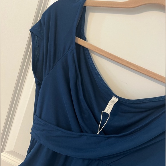 NWT Pink Blush Maternity Off Shoulder Wrap Maternity Photoshoot Dress - Picture 6 of 9